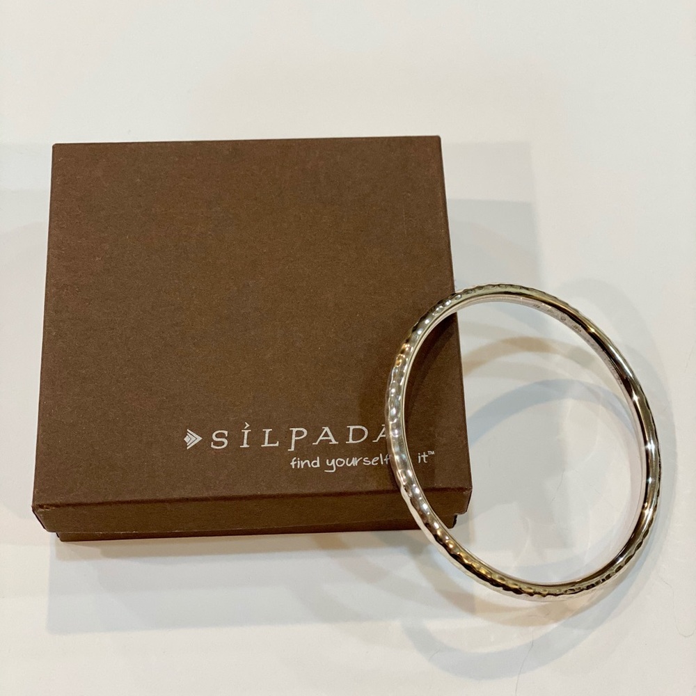 New Silpada hammered bangle - B1482
